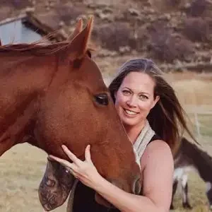 ARCH-Valery-Lozano-warhosre-ranch-steamboat-springs-colorado-Valery-Lozano_WEB-qjph9qcvdcqj1lwgbr5fn71355xmms18i2hzxwqnqw